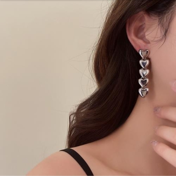 Tassel Of Hearts Earrings Silver Drop Heart  Earrings - Picture 7 of 8